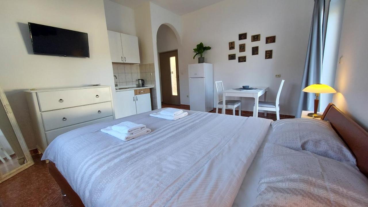 Apartmán Soline Ada Pjescana Uvala Exteriér fotografie